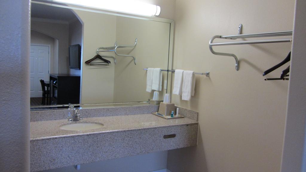 Palace Inn Copperfield Cypress Δωμάτιο φωτογραφία